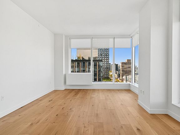 3rd image of 180 Broome St #1308