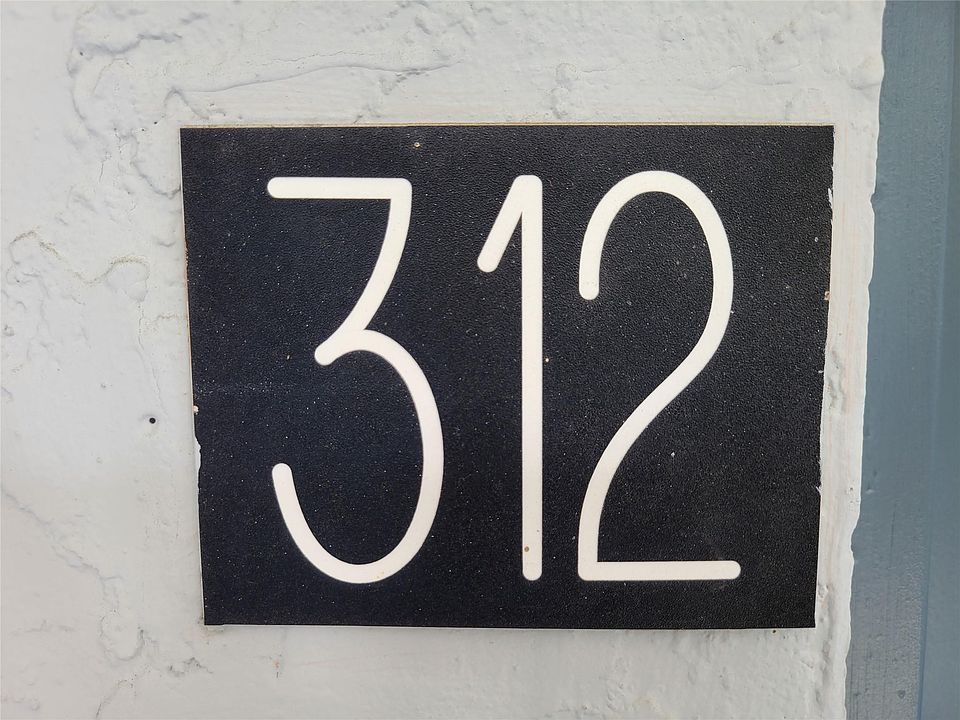 1st image of 2800 Somerset #312j