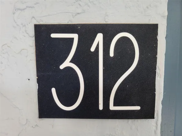 2800 Somerset #312j, Lauderdale Lakes, FL 33311