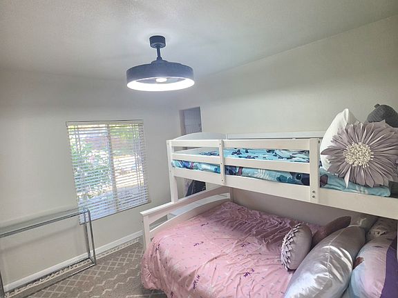 4th image of 1454 Grove Way