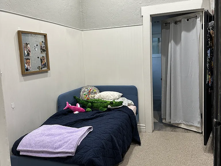 144 N 300 E — Photo 4
