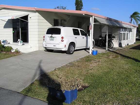 2nd image of 224 NE Forrest Ct