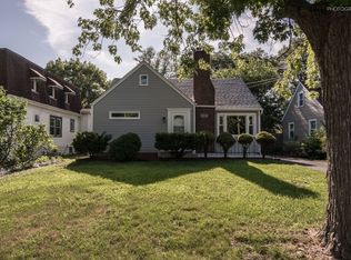 18312 Riegel Rd, Homewood, IL 60430