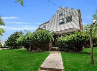 429 Parkside Rd, Plainfield, NJ 07060