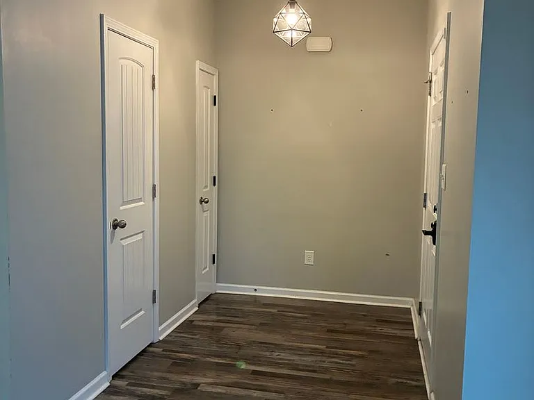 20 Mill Pond Ct — Photo 11