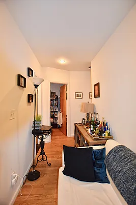 Rented by Bold New York | media 15