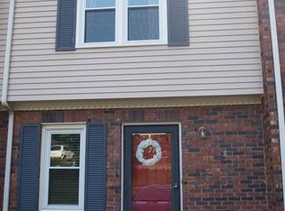 2705 N Center St APT 77, Hickory, NC 28601