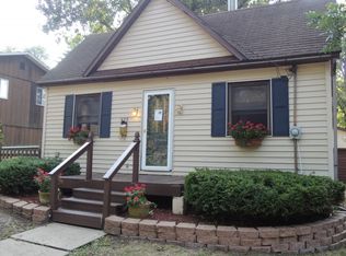 825 N Elm St, Greenville, IL
