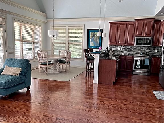 5th image of 281 Lyman Lake Rd