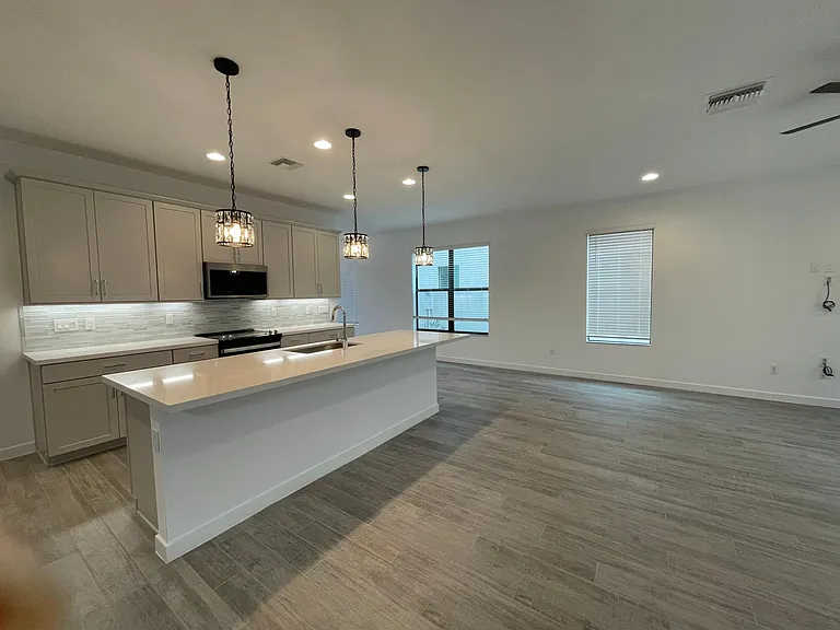 4337 Arcturus Ln — Photo 40