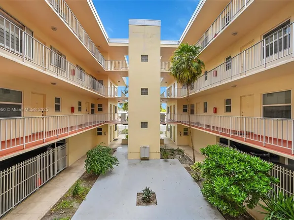 1747 Rodman St APT 207, Hollywood, FL 33020