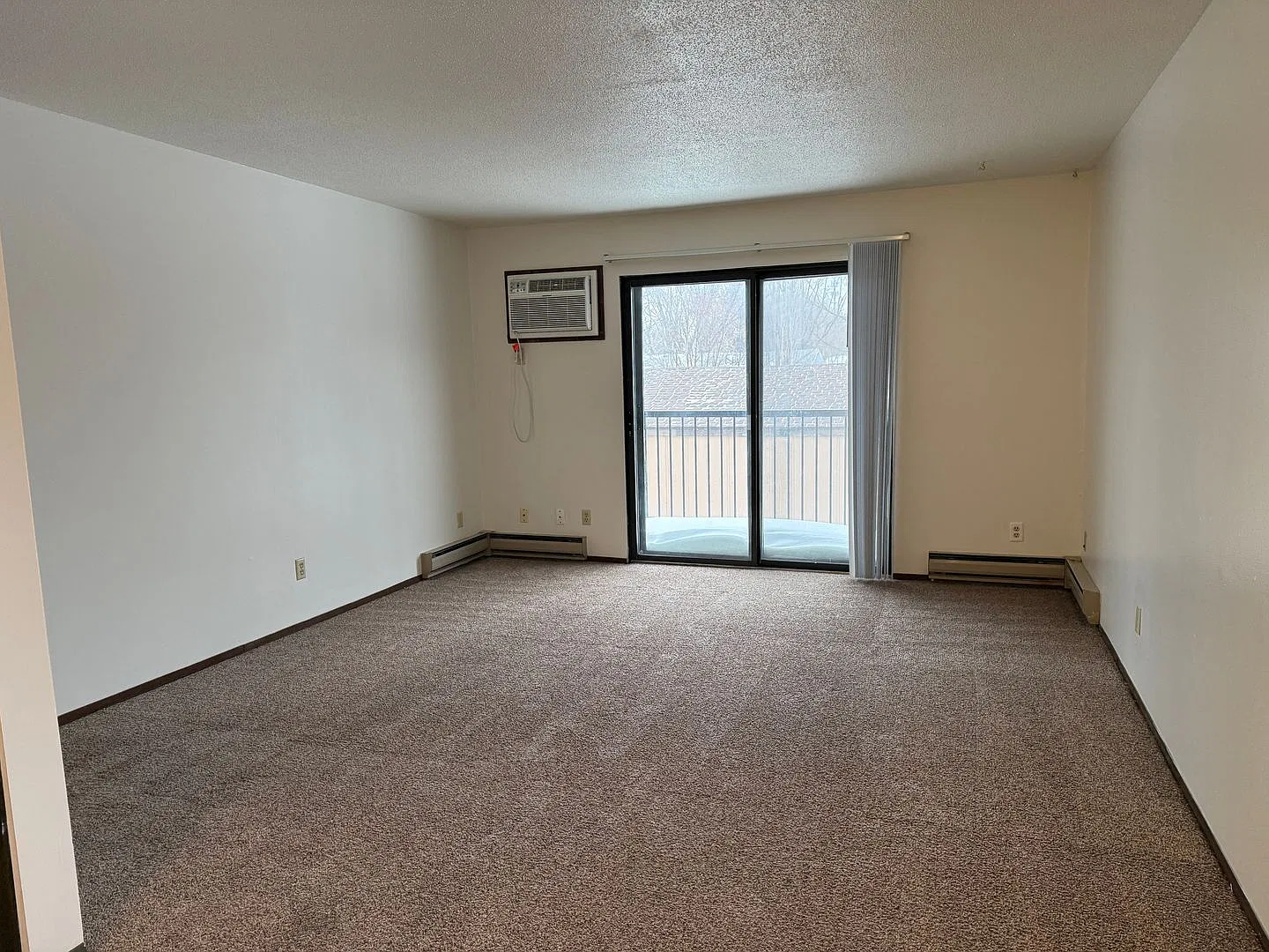 Spring Glen Apartments — Photo 3