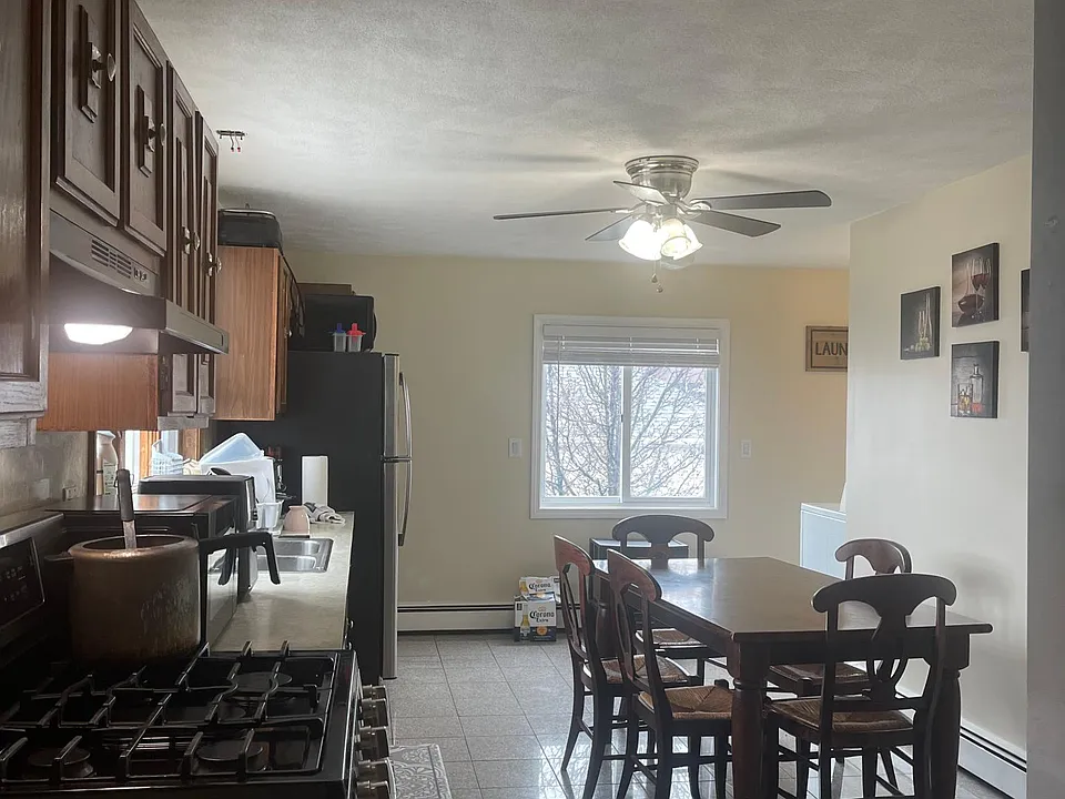 198 Vine St #2