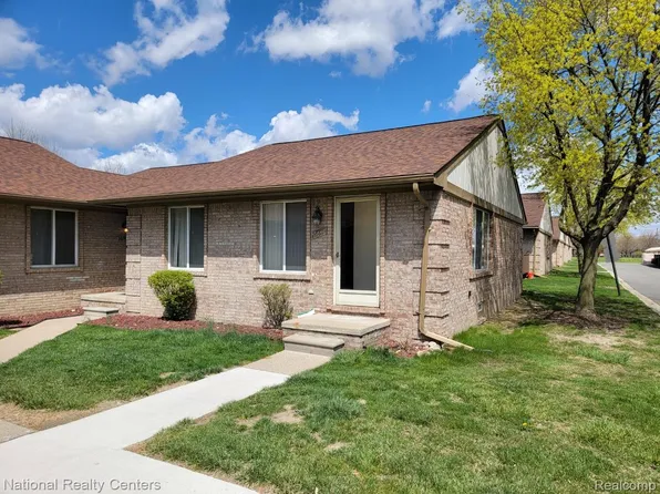 26811 Villa Calabrese, Warren, MI 48091