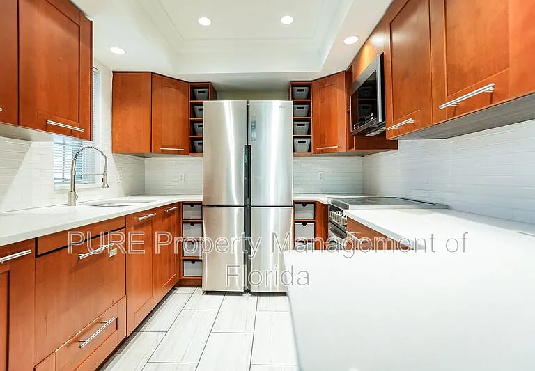 454 Fairways Cir #B204 — Photo 13