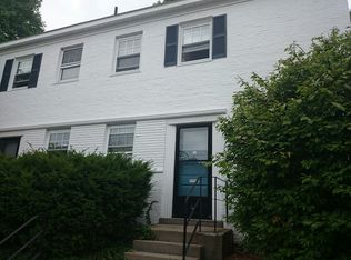 69 Gerry Rd, Chestnut Hill, MA 02467