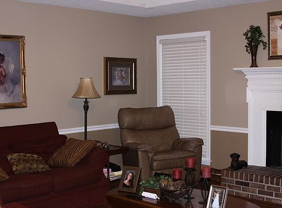 4th image of 506 Whistlestop Cir