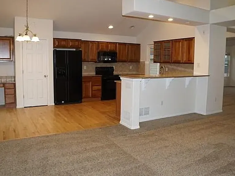 1619 Mountain Dr — Photo 6