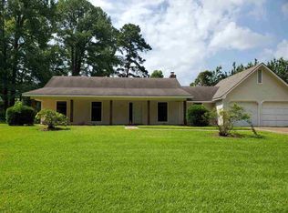 142 N Lakeside Ct, Richland, MS 39218