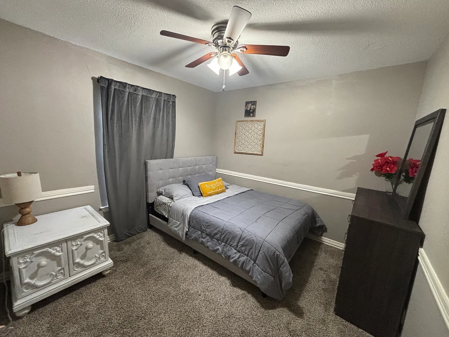 406 West Daugherty Drive - 4 — Photo 1