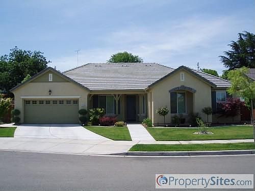 1st image of 2319 Parkwoods Way