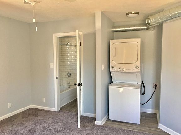 5th image of 1027 Virginia Ave #1