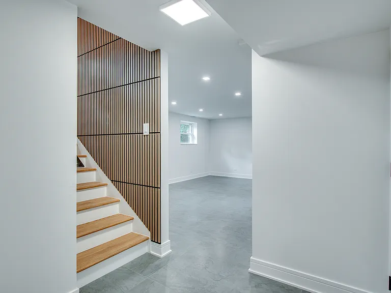 1108 Emerald Dr — Photo 17