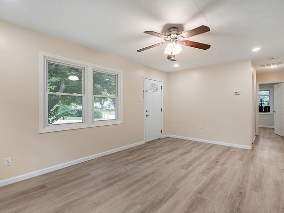 2nd image of 7002 Ridge Dr