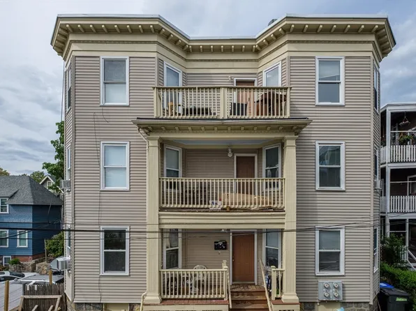 5 Dawes Ter, Dorchester, MA 02125