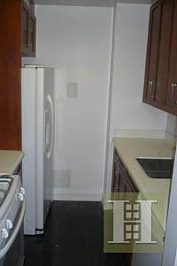 2nd image of 200 E 71st St APT 7G
