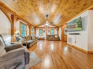 200 Camelot Dr, Moneta, VA 24121