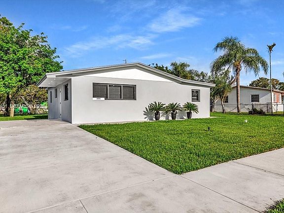 5th image of 20930 NW 30th Ct