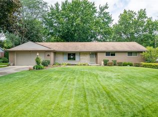 1115 Ellenhurst St NE, Canton, OH 44714