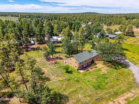 3rd image of 1200 W Zuni Ln
