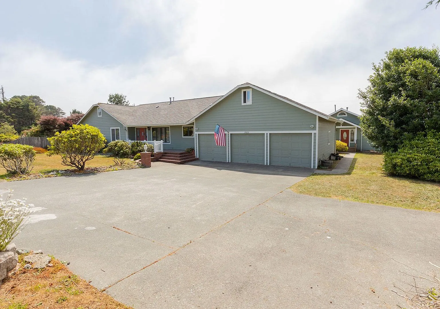 Fully Furnished Studio Near Hammond Trail in McKinleyville! — Photo 1