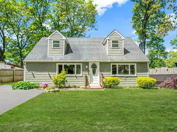 218 Beaver Drive, Brookhaven, NY 11951