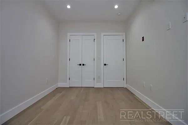 Rented by Real Street Inc | media 6