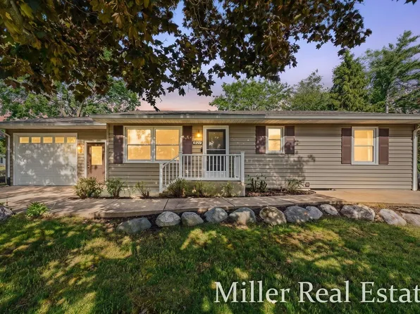 921 N Ferris St, Hastings, MI 49058