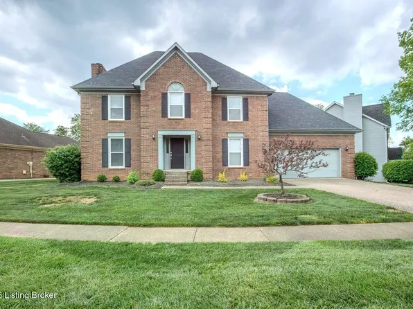 8208 Brookhollow Ct, Louisville, KY 40220