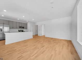 1037 Amboy Ave #305, Edison, NJ