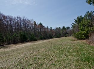 11 Holcomb St, Simsbury, CT 06070