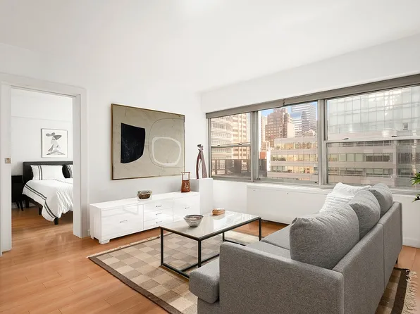 118 E 60th St APT 19F, New York, NY 10022