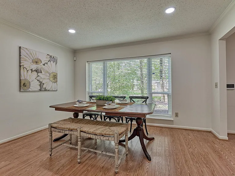 71 Breezy Point Pl — Photo 14