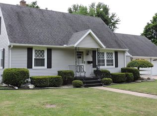 1109 E Hatch St, Sturgis, MI 49091