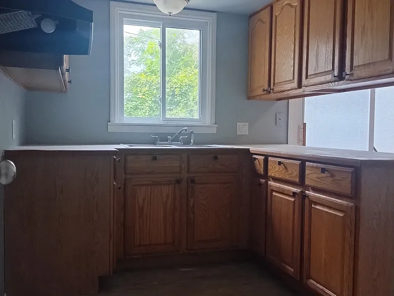 2555 Altoona St — Photo 5