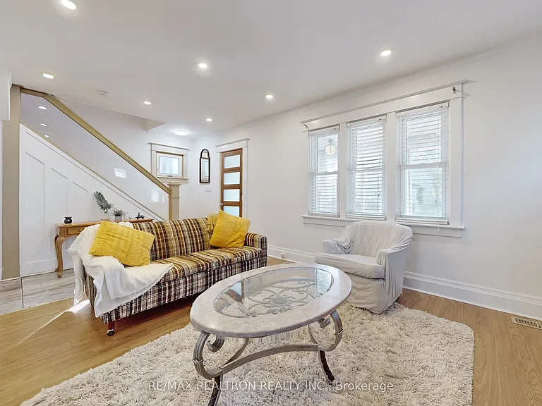 14 Myrtle Ave — Photo 7