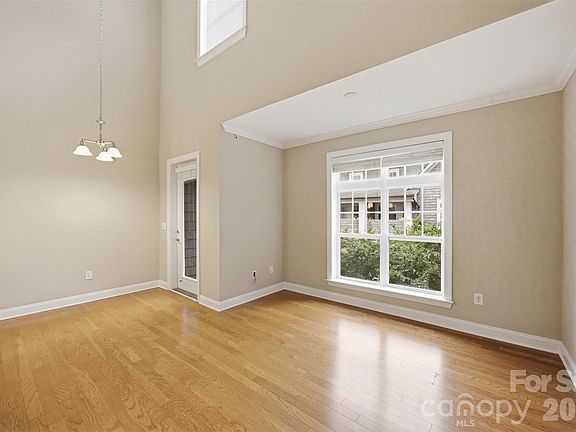 5th image of 301 E Tremont Ave #318