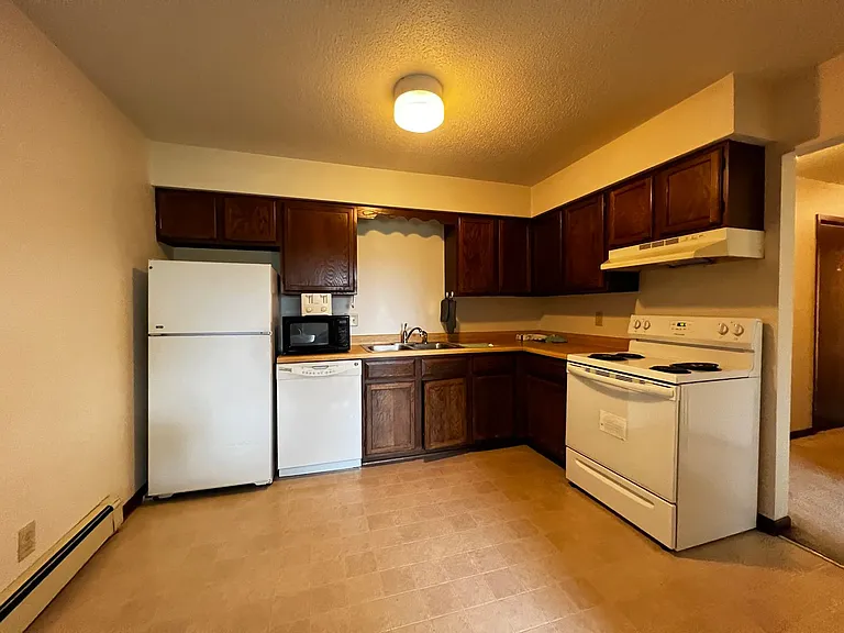 2432 Petsel Place — Photo 9
