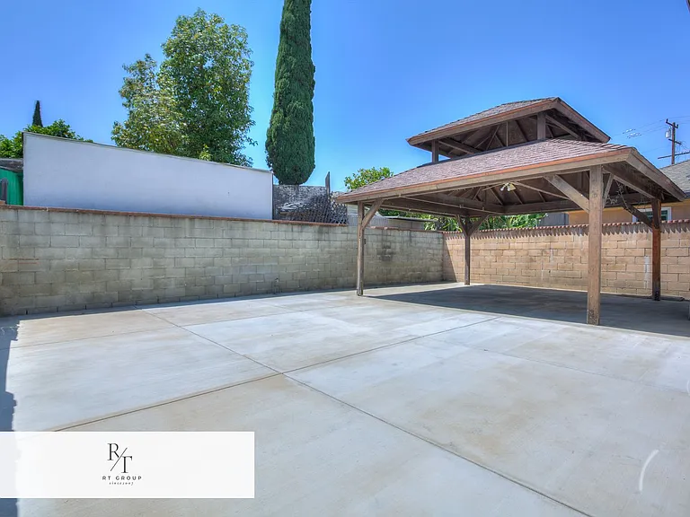 3045 Charlotte Ave — Photo 35