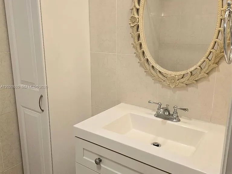 2309 Park Ln #116 — Photo 11